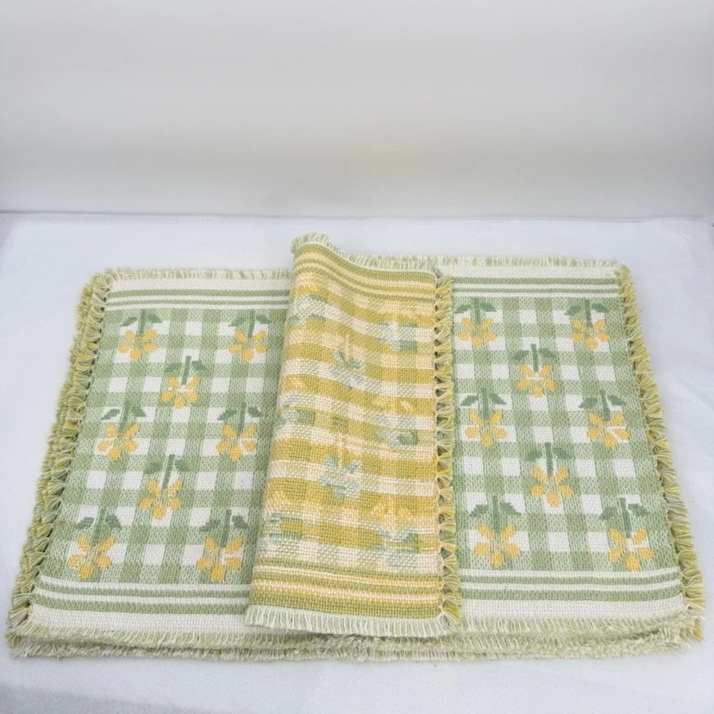 Woven Placemats Set of 4 Green Gingham Floral Fringe Cottage Country Kitchen